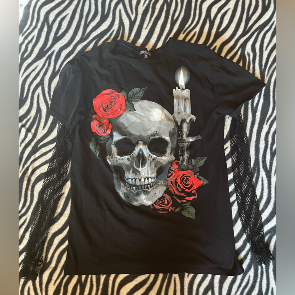 DOLLSKILL + Current mood fishnet skull and roses t shirt